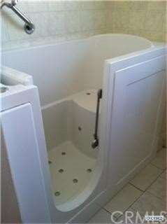 WALK IN TUB