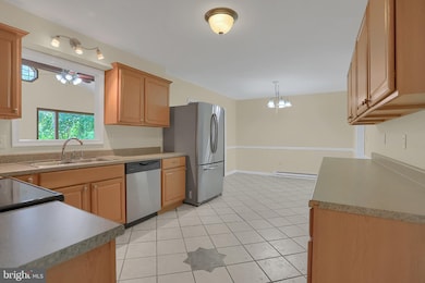 84 Edgewater Dr, Chambersburg, PA 17202 - photo 7