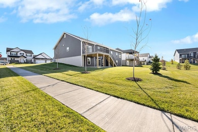 209 Woodhurst Dr, Wentzville, MO 63385 - photo 3