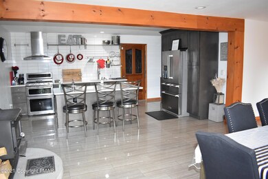 125 Greenbriar Rd, Stroudsburg, PA 18360 - photo 4