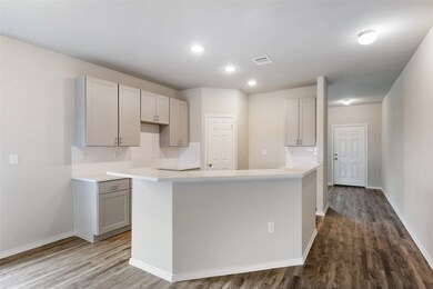 18722 Callalily Bloom Ct, Tomball, TX 77377 - photo 7