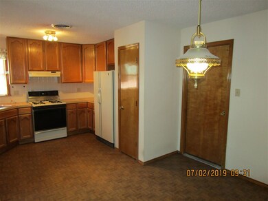 902 Sherwood Dr, Alamogordo, NM 88310 - photo 4