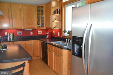 613 Hilltop Rd, Catonsville, MD 21228 - photo 4