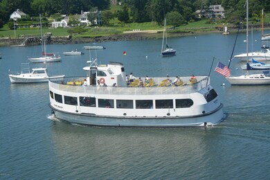 680 Steamboat Rd unit 4, Greenwich, CT 06830 - photo 3