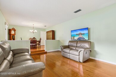12-web-or-mls-Highland Dr-S1607-012