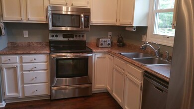 Kitchen stainless appliances