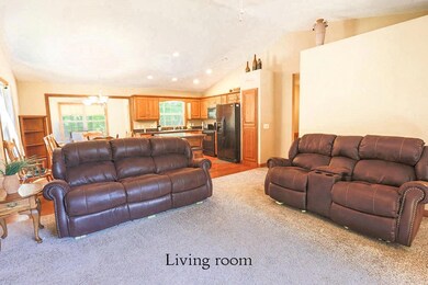 877 Royal Cir, Howard, OH 43028 - photo 6