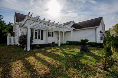 954 Faye St, Statesville, NC 28677 - photo 7