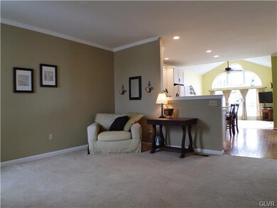 5312 Green Lawn Dr, Macungie, PA 18062 - photo 3