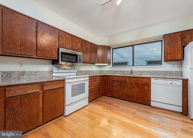 9631 Green Moon Path, Columbia, MD 21046 - photo 6