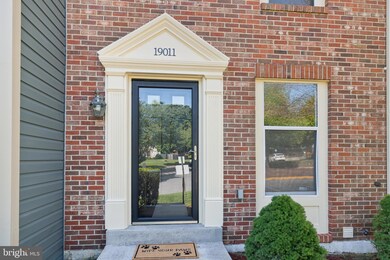 19011 Partridge Wood Dr, Germantown, MD 20874 - photo 3