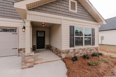 128 Red Tail Cir, Powersville, GA 31008 - photo 2