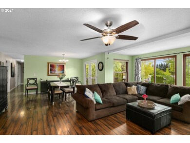 Living Room/Dining Room