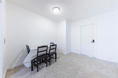 210 NE 40th St unit 212, Oakland Park, FL 33334 - photo 2