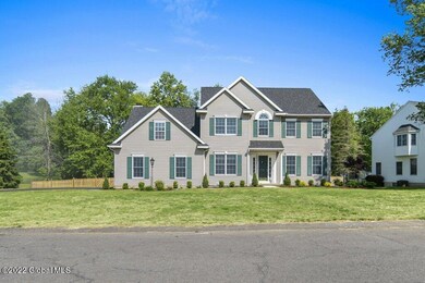 719 Sachem Cir, Slingerlands, NY 12159 - photo 2