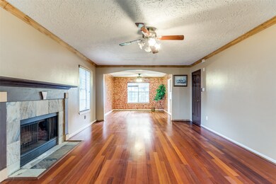 8207 Summertree Dr, Houston, TX 77040 - photo 6