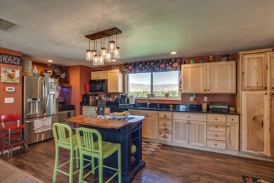 606 N Larch Ave, East Wenatchee, WA 98802 - photo 4