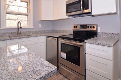 24 Mount View Dr, Cumberland, RI 02864 - photo 6