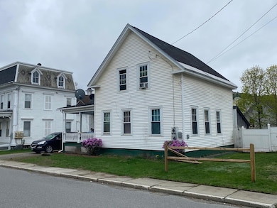 32 Myrtle St, Springfield, VT 05156 - photo 6