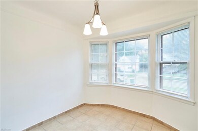 5333 Thomas St, Maple Heights, OH 44137 - photo 2