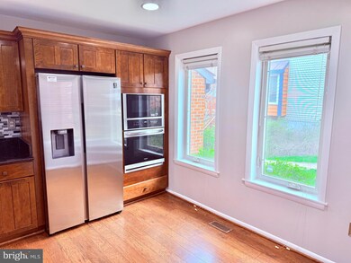 9475 Clocktower Ln, Columbia, MD 21046 - photo 3