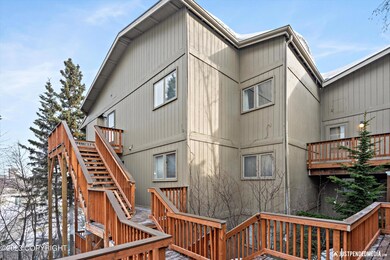 209 W 22nd Ave
