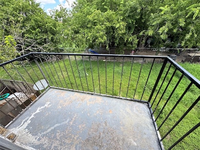 1085 Linde Ave unit 1095, New Braunfels, TX 78130 - photo 4