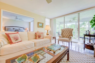 804 Cypress Grove Ln unit 302, Pompano Beach, FL 33069 - photo 4