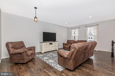 1022 Railbed Dr, Odenton, MD 21113 - photo 2