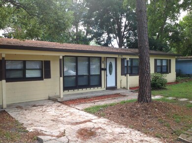 2141 Goltare Dr, Jacksonville, FL 32216 - photo 2