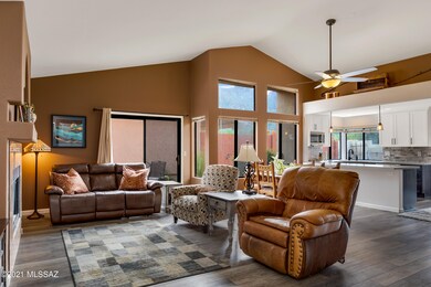 230 E Highcourte Ln, Tucson, AZ 85737 - photo 7