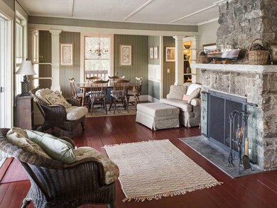 Interior Space/Layout. Looking...