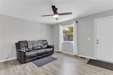 1910 Pebble Brook Dr, O Fallon, MO 63366 - photo 5