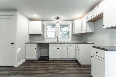 211 3rd St, Lincoln, IL 62656 - photo 7