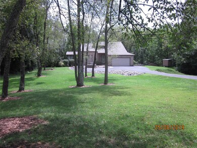 1241 Wolf Rd, Freeburg, IL 62243 - photo 2