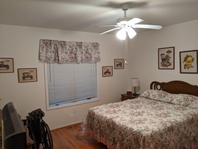 MAIN BED