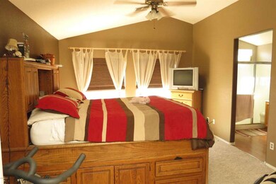 Tarwater - Master Bedroom
