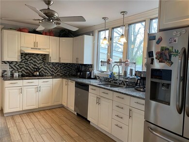 872 Main Ave, Warwick, RI 02886 - photo 5