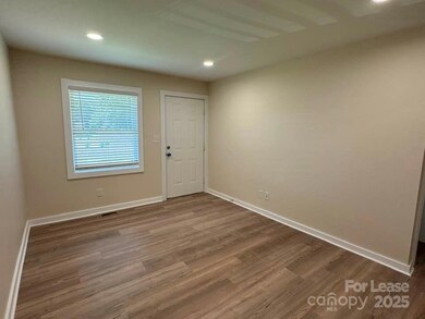 19612 Oak St unit 2, Cornelius, NC 28031 - photo 5