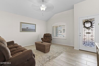 325 Samuel Vista St, Horizon City, TX 79928 - photo 6