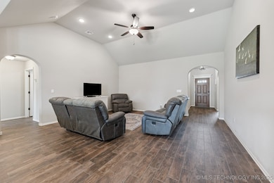 9016 E 132nd St S, Bixby, OK 74008 - photo 7