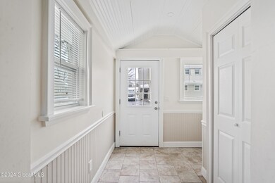 455 Maple Ave, Saratoga Springs, NY 12866 - photo 6