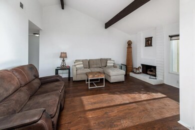 907 Caminito Estrada unit E, Carlsbad, CA 92011 - photo 6