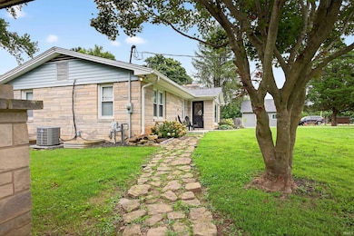 550 W Cross Rd, Bloomington, IN 47403 - photo 6