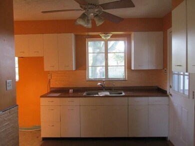 307 N 19th Ave, Beech Grove, IN 46107 - photo 6