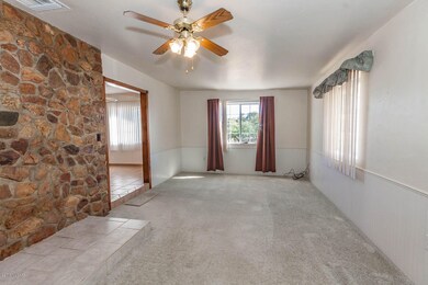 Family Room 6
