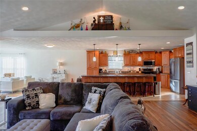 324 Sleeping Indian Dr, Freeburg, IL 62243 - photo 7