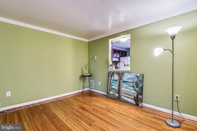 38 Seek Ct, Takoma Park, MD 20912 - photo 5