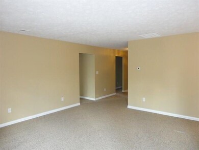 148 Hilltop Farms Blvd, Whiteland, IN 46184 - photo 2