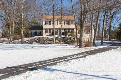 213 Currier Dr, Manchester, NH 03104 - photo 2